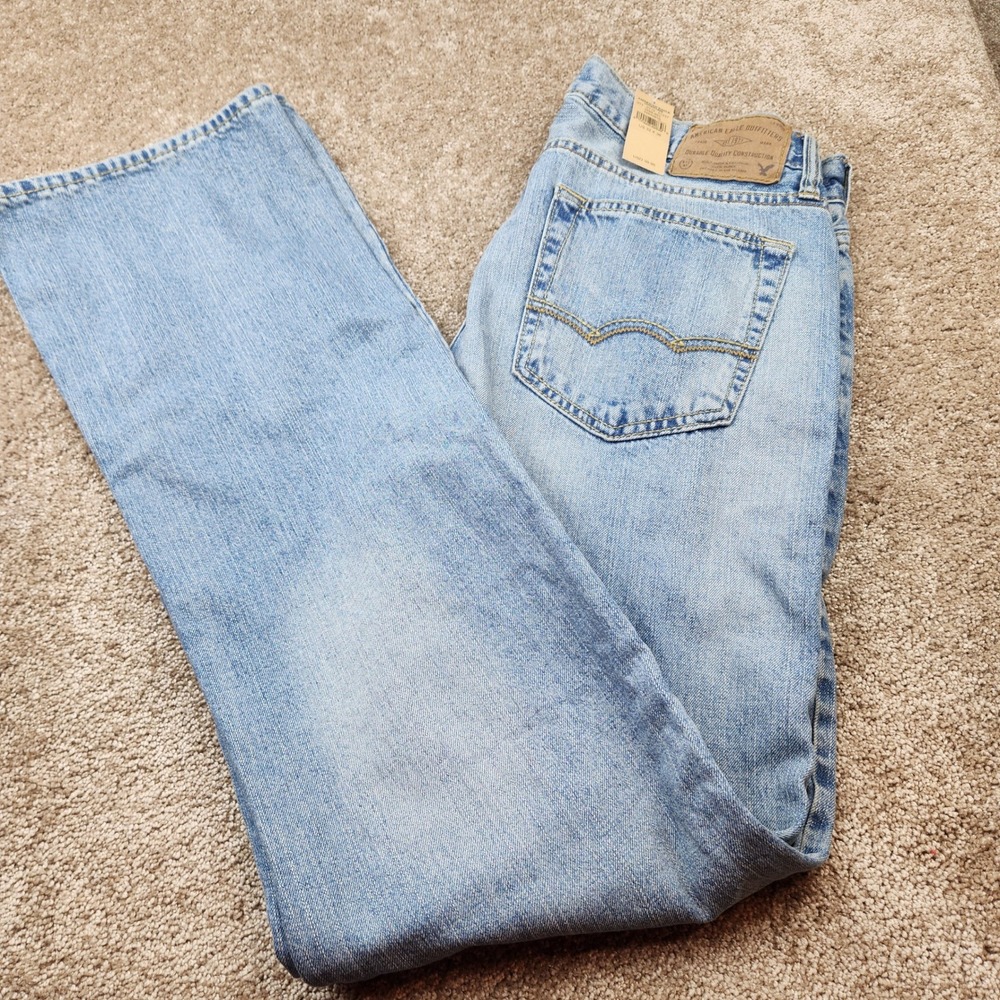 American Eagle Mens Original Boot Light Wash Denim Jeans 32x36 NWT 3468-893